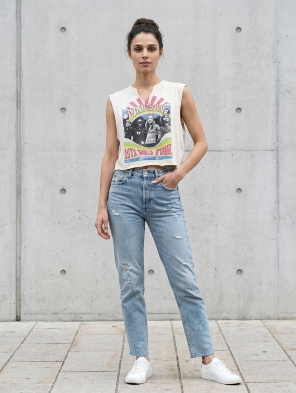Pink Floyd Graphic Tee "1973 World Tour". Cropped Muscle Tank Top. NWOT. Size L